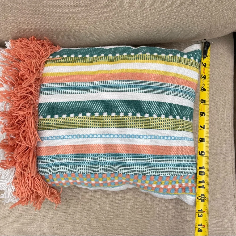 Better‎ homes and garden pillow